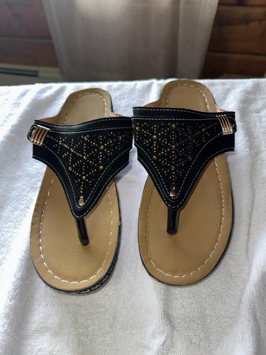 Black gold studded - gold, thong